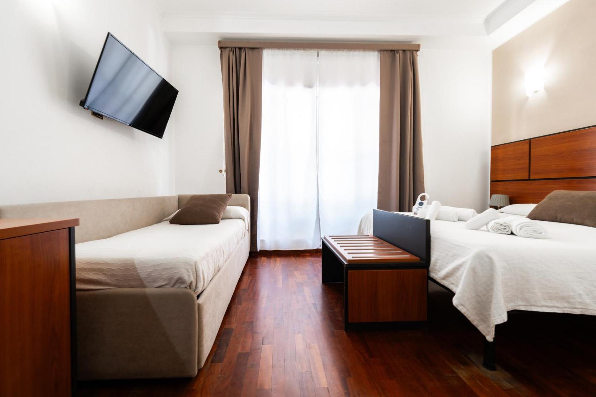 Center Hotel